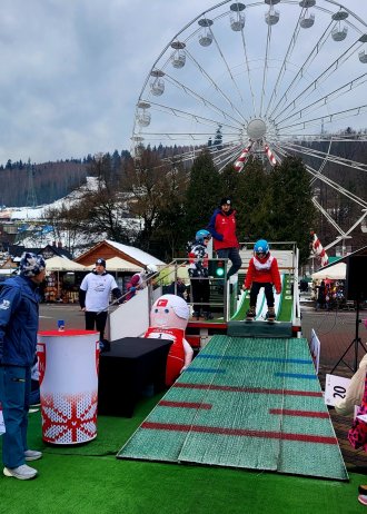 Mikołajkowy Dzień Sportów Zimowych.